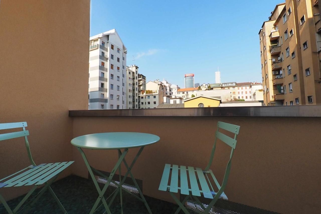 MBA24 Charming Suite close to metro Fiera Citylife Milano Esterno foto